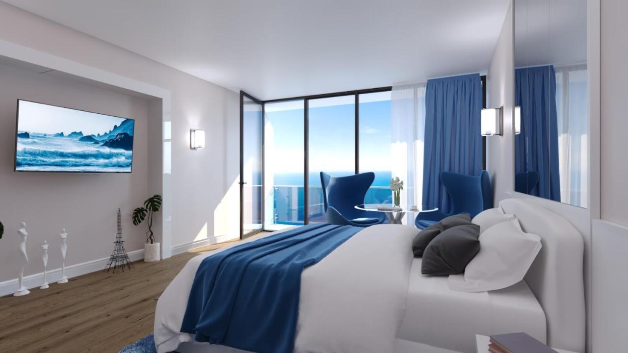 Orbi City Apartments On The Beach Batoemi Buitenkant foto